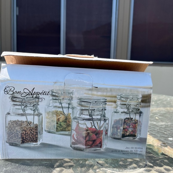 Set of 4 3.38 Oz Spice Jars - Picture 1 of 3